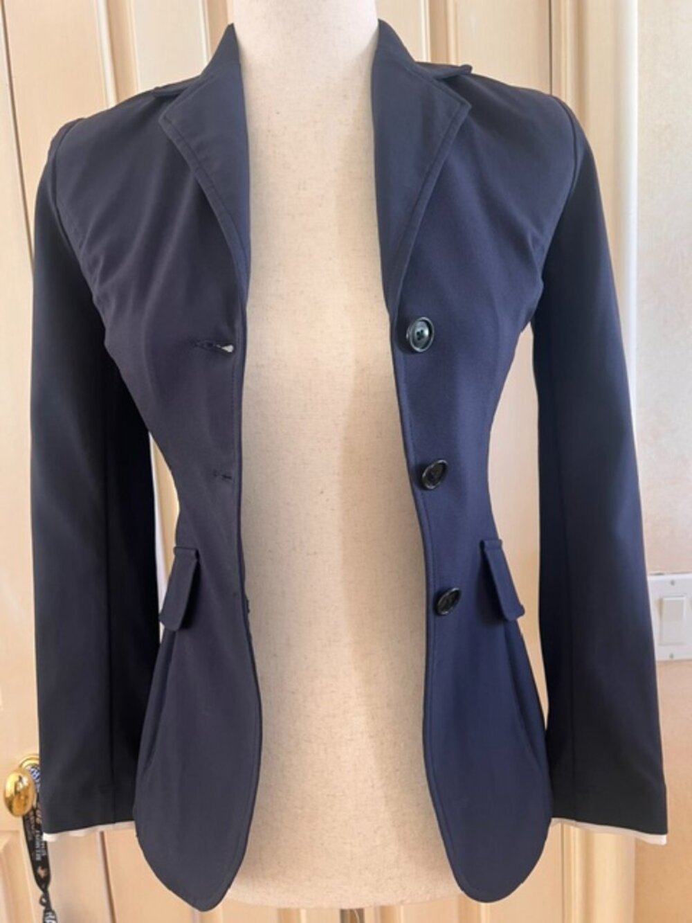 Equestrian Charles Ancona Show Jacket Size 00, Excellent Condition
